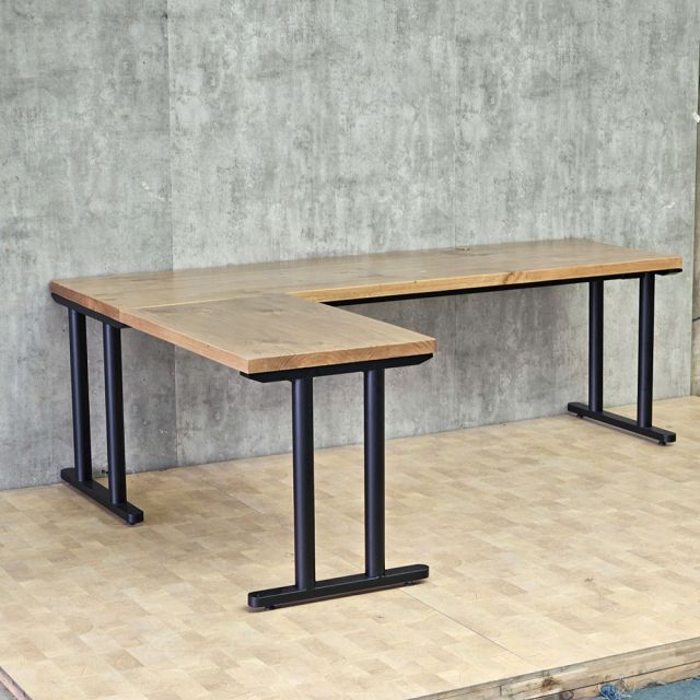 Bàn góc L 230x170cm gỗ thông hệ TIO HBTO056