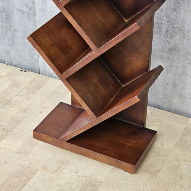 Kệ sách trang trí hình nhánh cây gỗ cao su KS68377