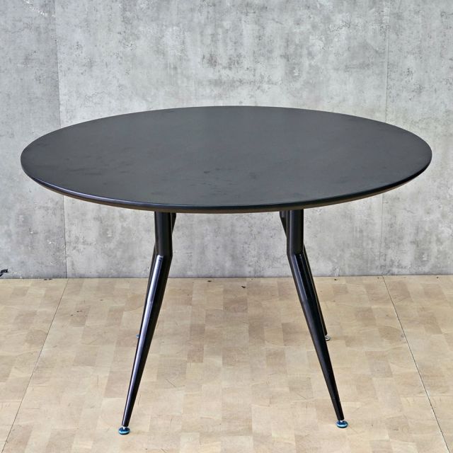 Bàn ăn BONNA 120cm gỗ tràm chân sắt vuốt côn BA68318