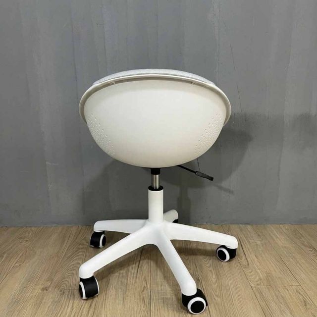 Ghế trang điểm mặt nhựa nệm vải chân xoay GTD018