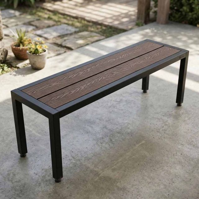 Ghế băng dài 140x37x45cm gỗ nhựa chân sắt GBD074