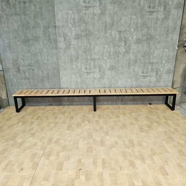 Ghế băng dài 165x35cm gỗ cao su chân sắt GBD084