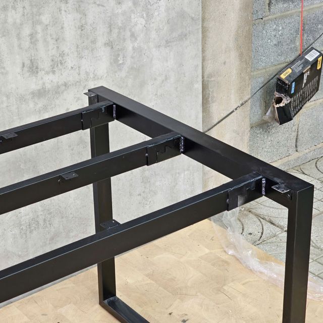 Chân sắt lắp ráp cho bàn 230x70cm hệ Rectang HCRT044