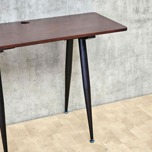 Bàn làm việc 110x50cm gỗ cao su chân hệ CONE HBCO088