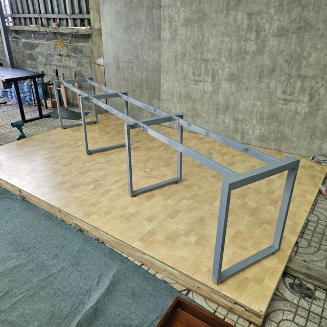 Chân sắt cho bàn cụm 3 chỗ 360x60cm sơn tĩnh điện hệ Rectang HCRT049