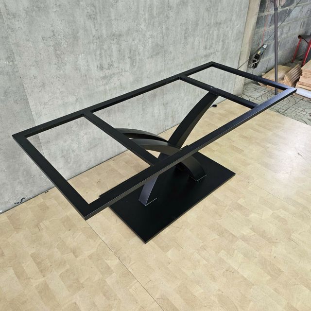 Chân sắt cho bàn ăn 180x80cm sơn tĩnh điện CHB68126