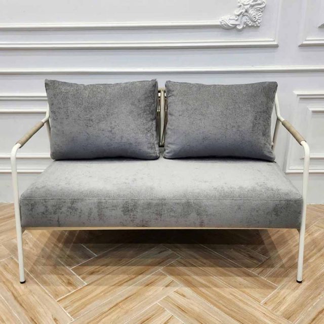 Ghế sofa băng lưng lưới đan dây chân sắt sơn tĩnh điện GSK068