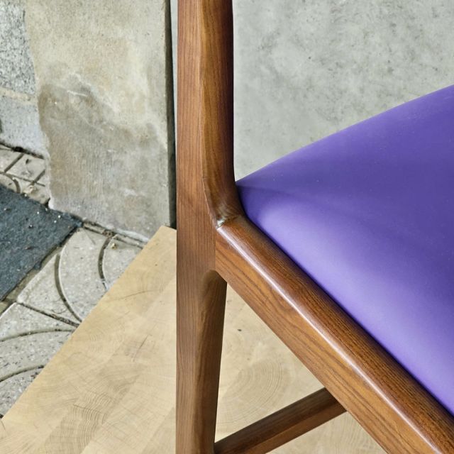 Ghế bar PUMNI mặt nệm Simili gỗ tần bì GBSK037