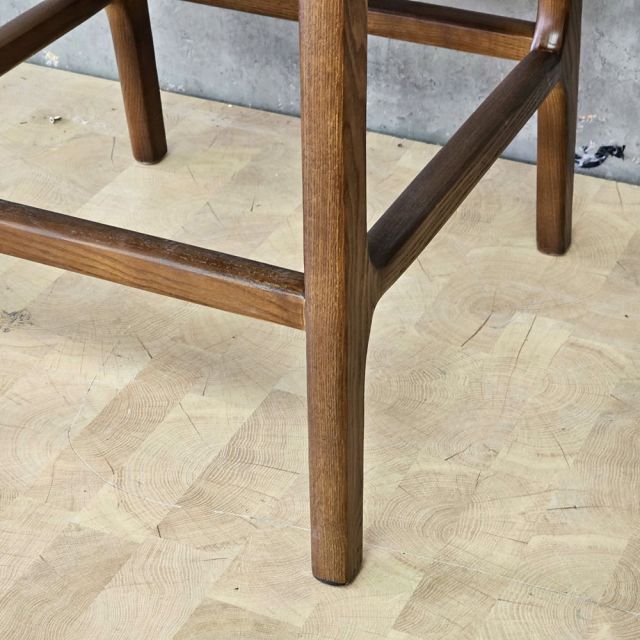 Ghế bar PUMNI mặt nệm Simili gỗ tần bì GBSK037