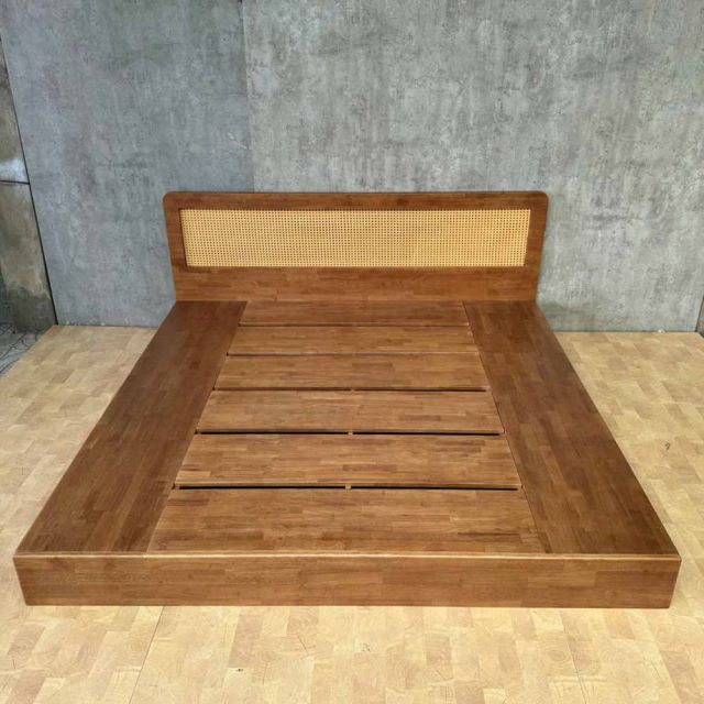 Giường ngủ 200x203cm gỗ cao su GN68081