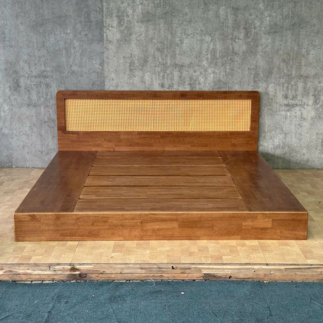 Giường ngủ 200x203cm gỗ cao su GN68081