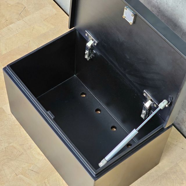 Rương lưu trữ 48x30x30cm gỗ cao su RLUT002