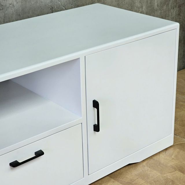 Kệ tivi BONN 180x45x50cm gỗ cao su KTV68143