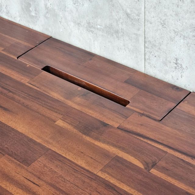 Bàn gác chân tủ có 2 hộp điện MELLIA 180x70cm gỗ tự nhiên BD68196