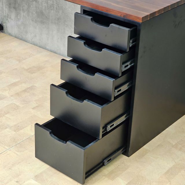 Bàn gác chân tủ có 2 hộp điện MELLIA 180x70cm gỗ tự nhiên BD68196