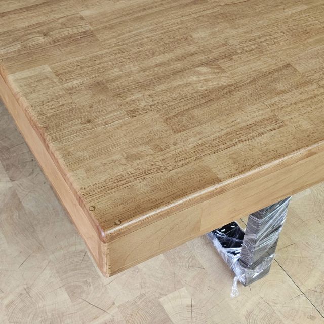 Giường ngủ 120x200cm gỗ cao su chân sắt GN68067