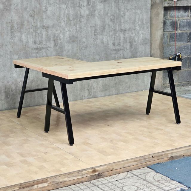 Bàn làm việc góc chữ L 140x140cm gỗ thông chân sắt hệ AConcept HBAC061
