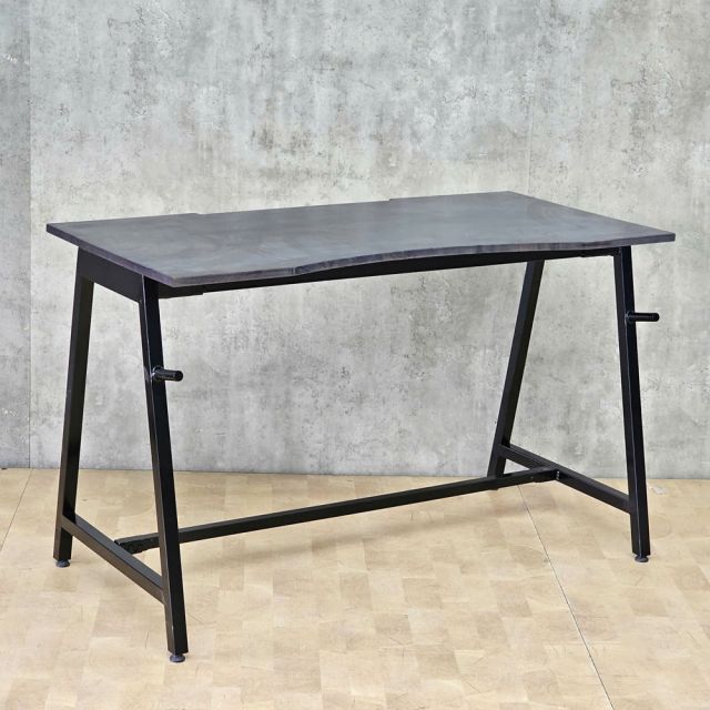 Bàn Gaming có giá treo đồ 120x60cm gỗ cao su chân sắt GD68075