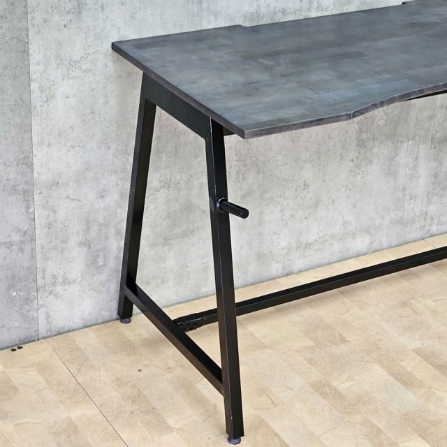 Bàn Gaming có giá treo đồ 120x60cm gỗ cao su chân sắt GD68075