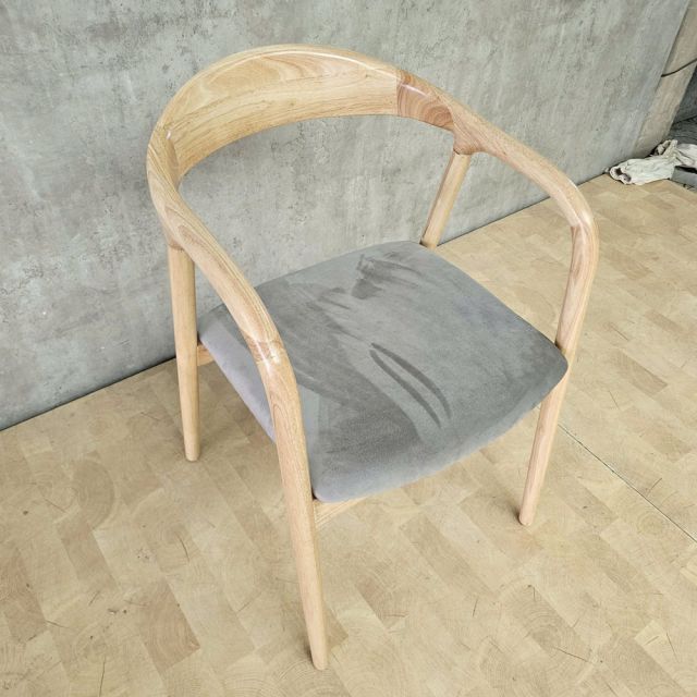 Ghế Neva khung gỗ tần bì Ash bọc nệm GCF178