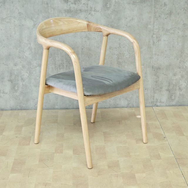 Ghế Neva khung gỗ tần bì Ash bọc nệm GCF178