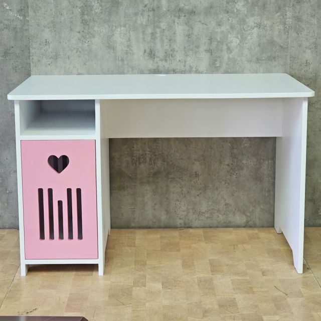 Bàn làm việc 120x70cm gỗ cao su BD68197