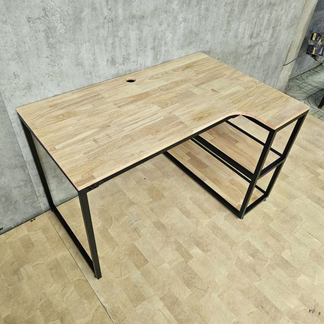 Bàn góc L liền kệ 120x80cm gỗ cao su CD68042