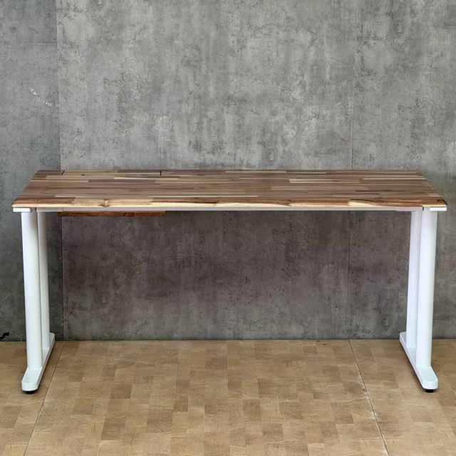 Bàn làm việc có hộp điện 160x60cm gỗ tràm hệ TIO HBTO060