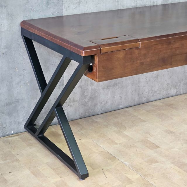 Bàn làm việc có hộp điện đôi 160x80cm gỗ cao su chân hệ XConcept HBXC075