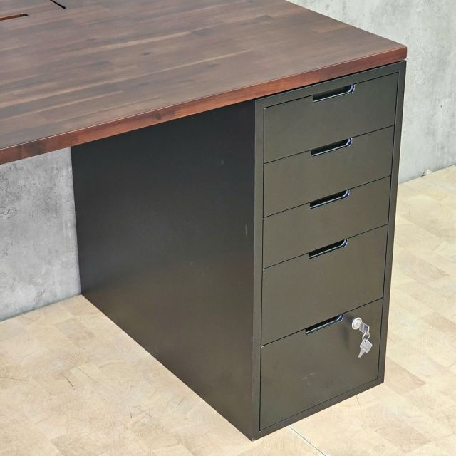 Bàn gác chân tủ có 2 hộp điện MELLIA 180x70cm gỗ tự nhiên BD68196