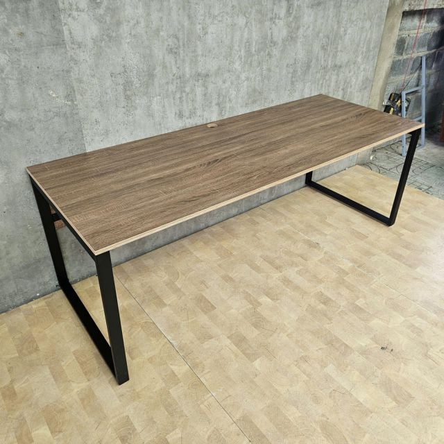 Bàn giám đốc 210x81cm gỗ plywood chân sắt BGD68091