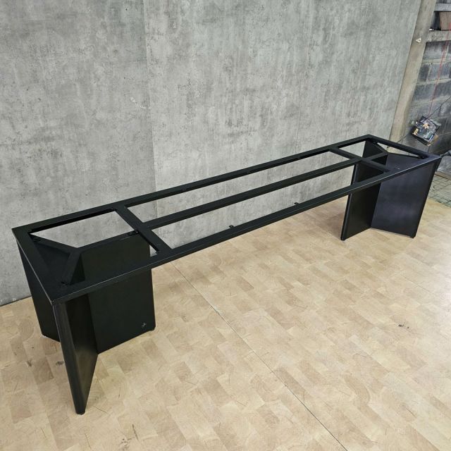 Chân bàn sắt 260x60cm sơn tĩnh điện CHB68128