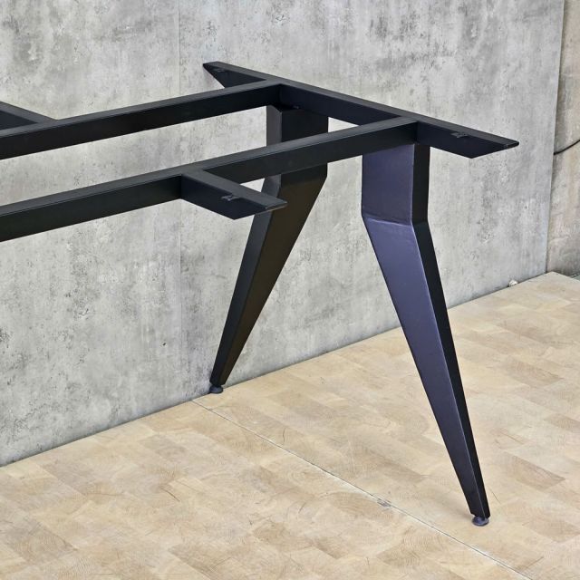 Chân bàn sắt 160x80cm sơn tĩnh điện CHB68132