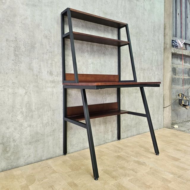 Bàn học mini kết hợp kệ sách 80x60x145cm gỗ cao su chân sắt FD68042