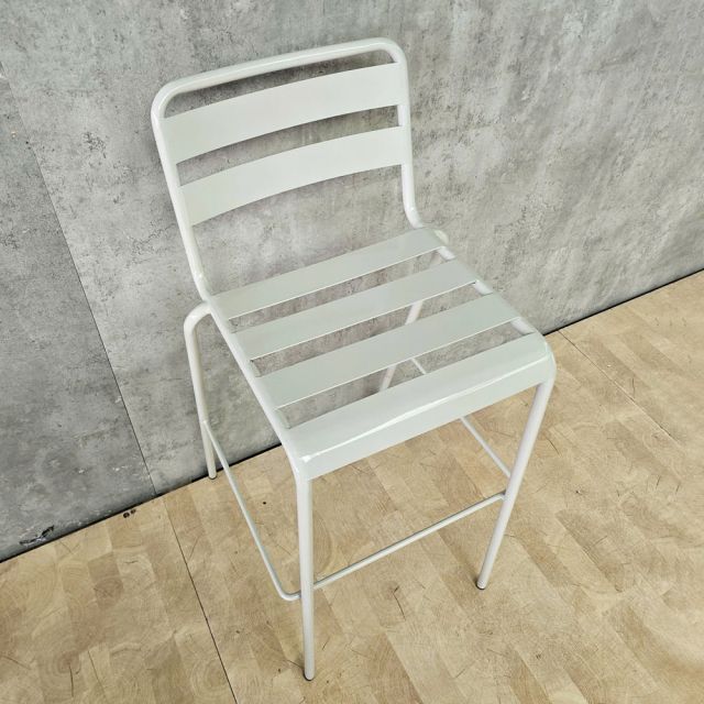 Ghế bar có tựa lưng sắt sơn tĩnh điện GBAK011