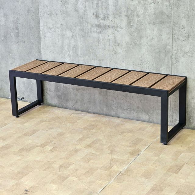Ghế băng dài 140x40x45cm gỗ nhựa chân sắt GBD088