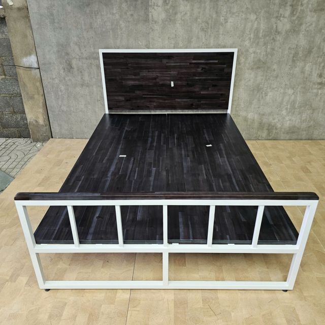 Giường ngủ lắp ráp 140x203x100cm gỗ tràm GN68058