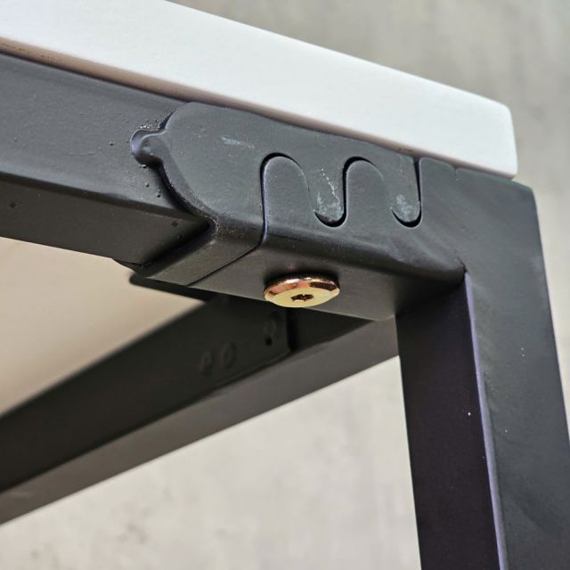 Kệ tủ quần áo có khóa từ kết hợp bàn làm việc 180x40x200cm gỗ cao su TQA68113