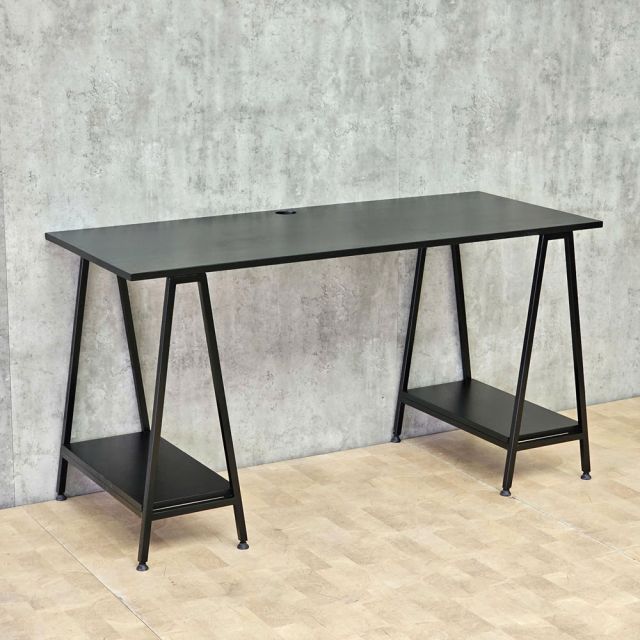 Bàn làm việc 140x60x75cm gỗ cao su chân chữ A BD68200