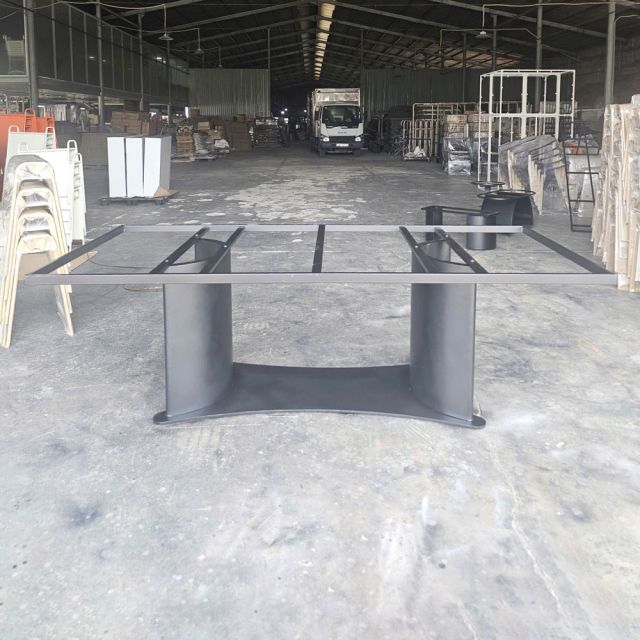 Chân bàn ăn 238x108cm sơn tĩnh điện CHB68136