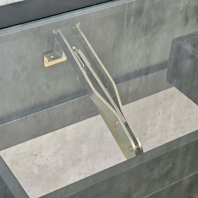 Bàn kiến trúc có hộp điện 180x70cm gỗ cao su chân chữ Z lắp ráp DD68018