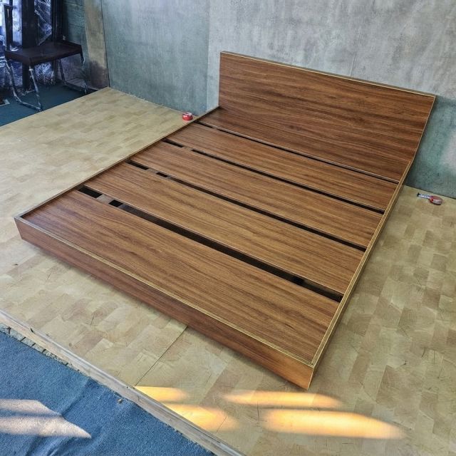 Giường ngủ VEGA gỗ plywood khung sắt lắp ráp GN68066
