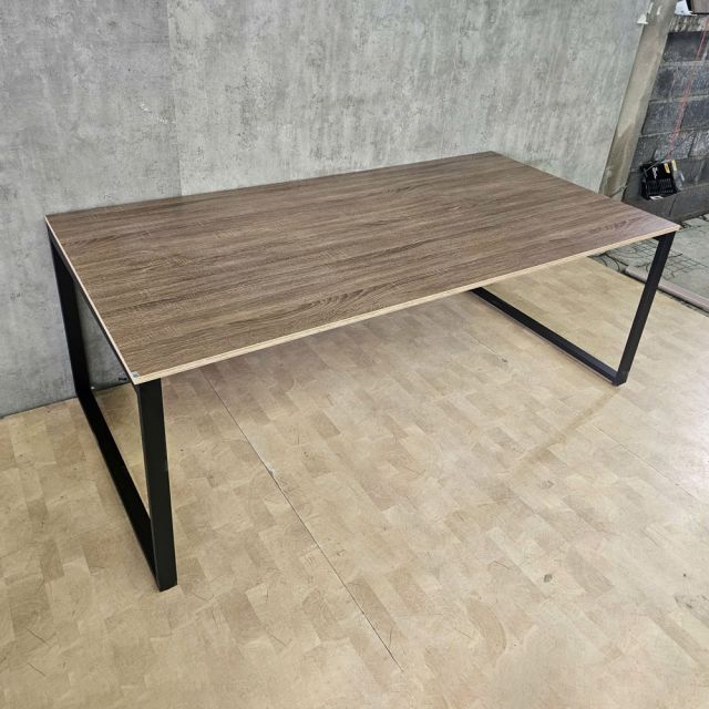 Bàn làm việc 200x100x75cm gỗ plywood chân hệ Rectang HBRT151