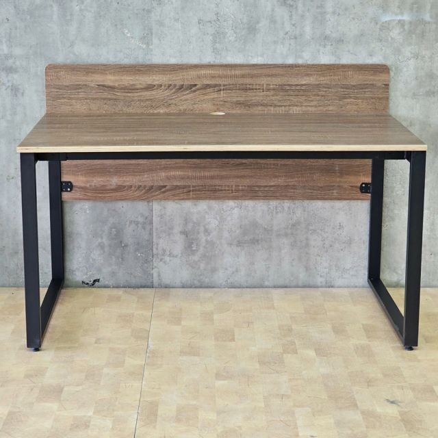 Bàn làm việc 140x80cm gỗ plywood hệ Rectang HBRT155