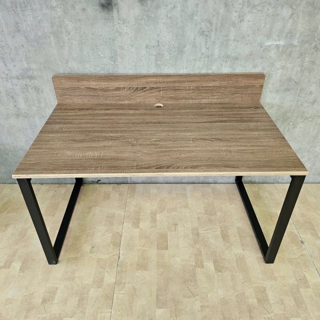 Bàn làm việc 140x80cm gỗ plywood hệ Rectang HBRT155
