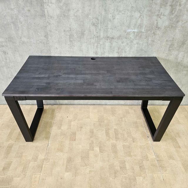 Bàn làm việc 160x80cm gỗ cao su chân hệ Trapez HBTC056