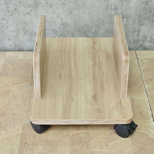 Kệ để CPU có bánh xe gỗ Plywood phủ melamin KCPU68009