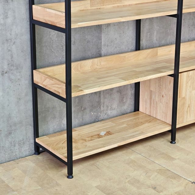 Kệ tủ trang trí 140x34x180cm gỗ cao su chân sắt KTT68121