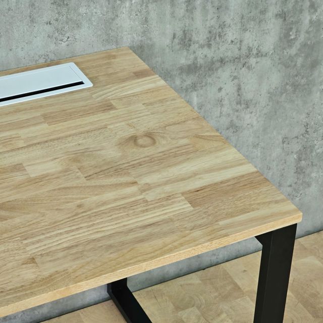 Bàn ZDesk tích hợp hộp điện âm bàn 140x70cm gỗ cao su chân sắt hệ Rectang ZD047
