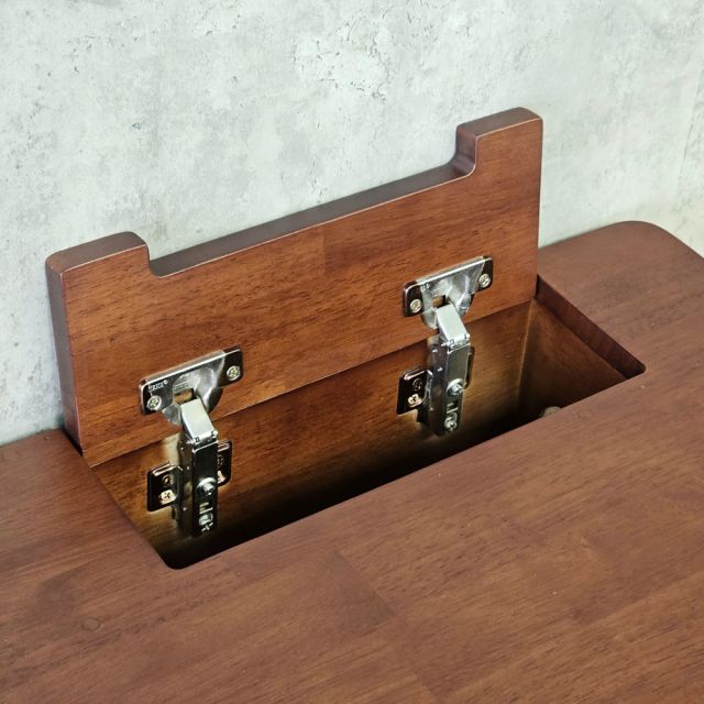 Bàn làm việc ZDesk tích hợp hộp điện 180x80x75cm gỗ cao su hệ KConcept HBKC065